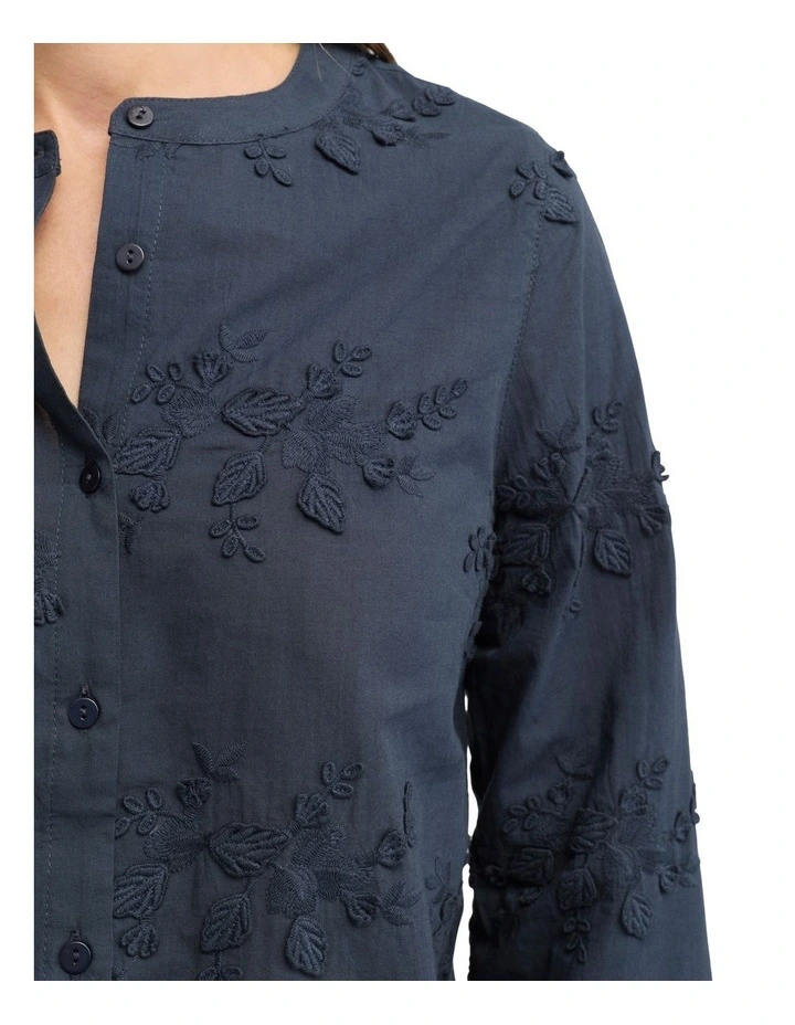 Dainty Shirt in Blue image 4