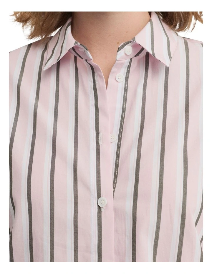 Broadway Shirt in Pink image 3