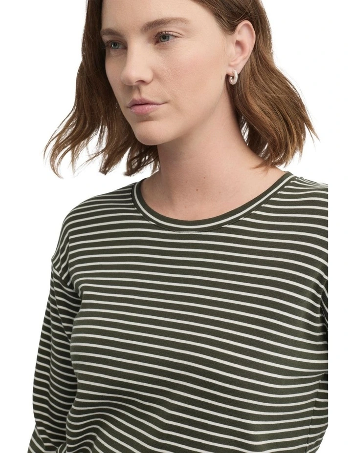 Division Seasonal Tee in Green image 3