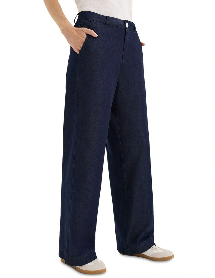 Vernal Jeans in Blue image 2