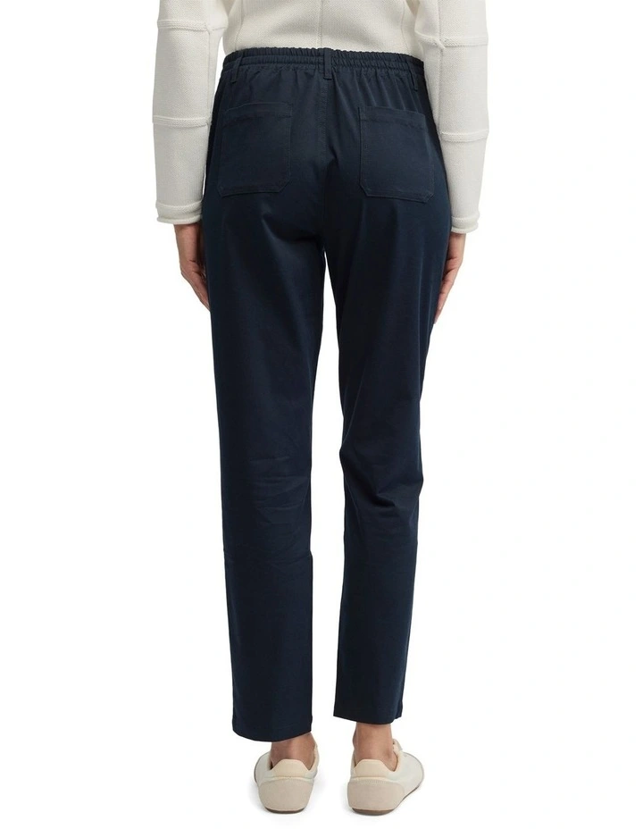 Nova Jogger in Navy image 2