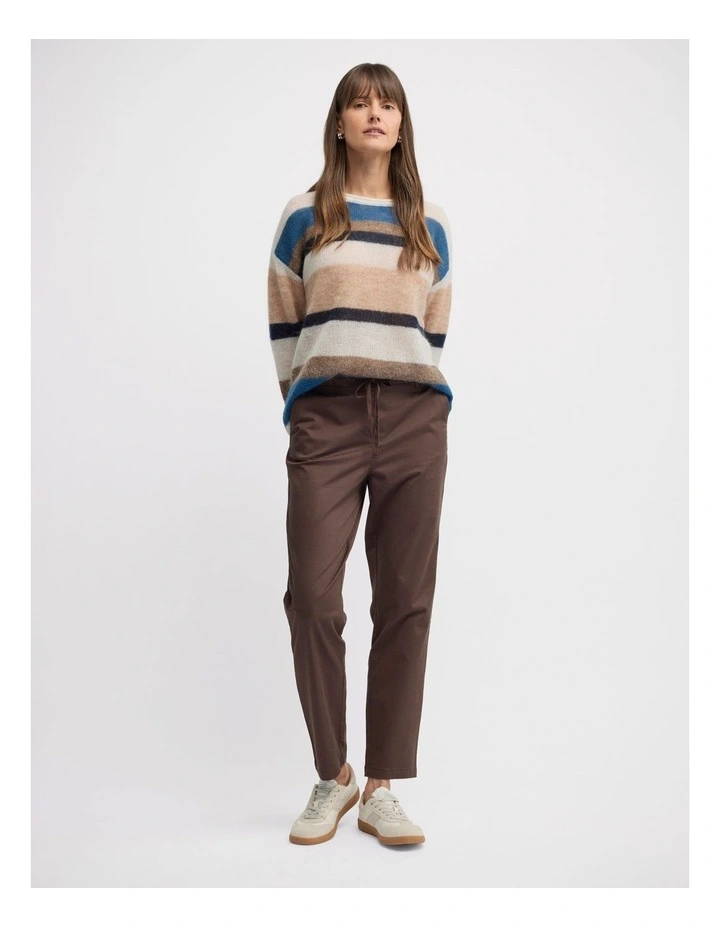 Nova Jogger Pant in Truffle image 4