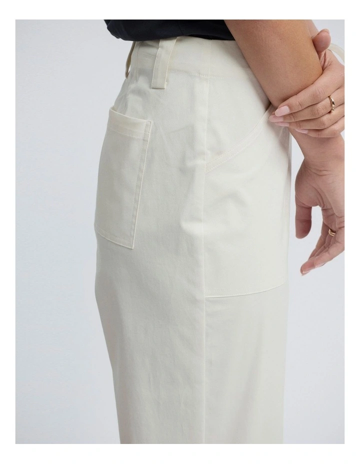 Capri Pant image 3