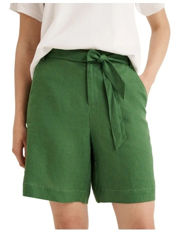 Riviera Shorts in Kiwi Green