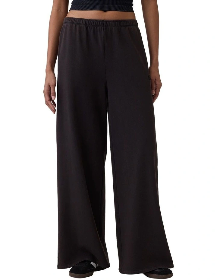 Intl 1969 Logo Baggy Pants in Black image 1