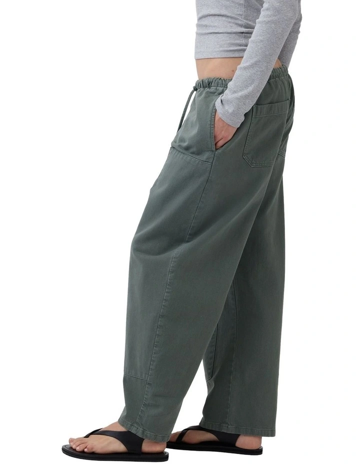 Dbl Knee Barrel Pant in District Green image 3