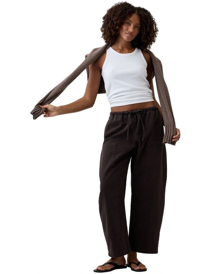 Easy Double-Knee Barrel Pants in Brown image 4