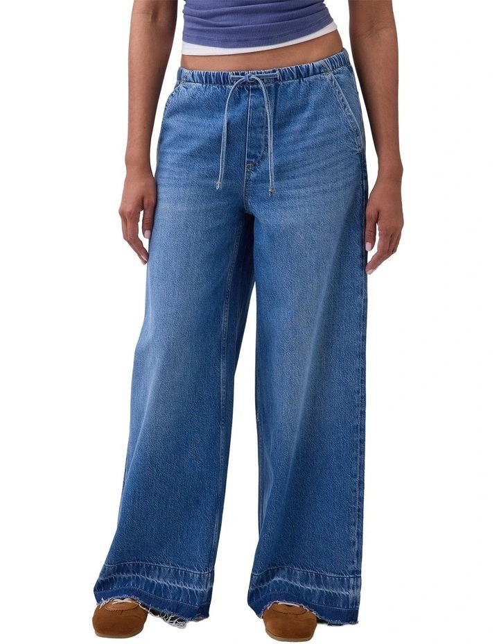 Easy Baggy Jeans in Med Stillwater Ldh image 1