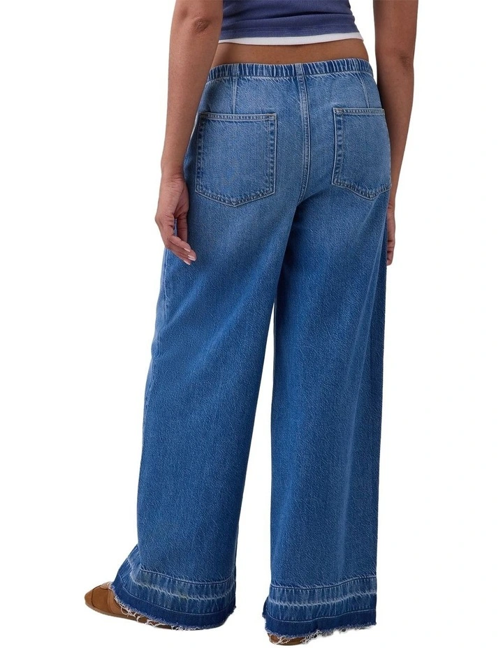 Easy Baggy Jeans in Med Stillwater Ldh image 2