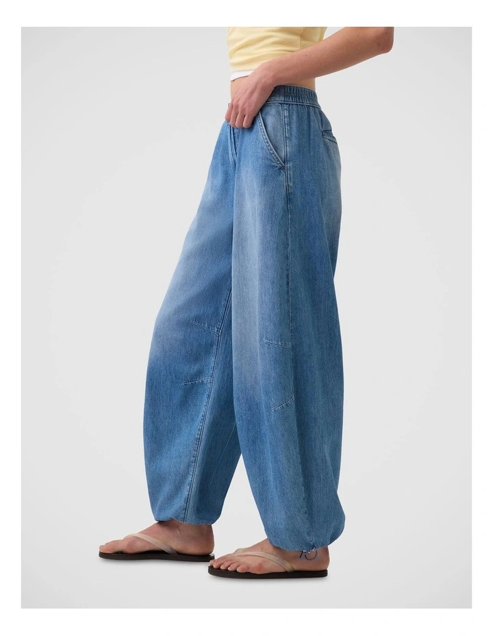 Mid Rise Ultra-Soft Horseshoe Jeans in Medium Indigo image 3