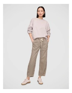 V-Pull On Barr Jeans in Cream