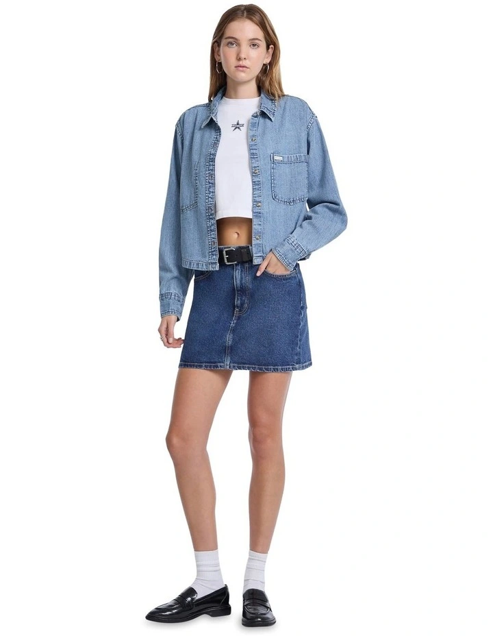 Cropped Long Sleeve Denim Shirt W5YH0DD5M86 in Blue image 2