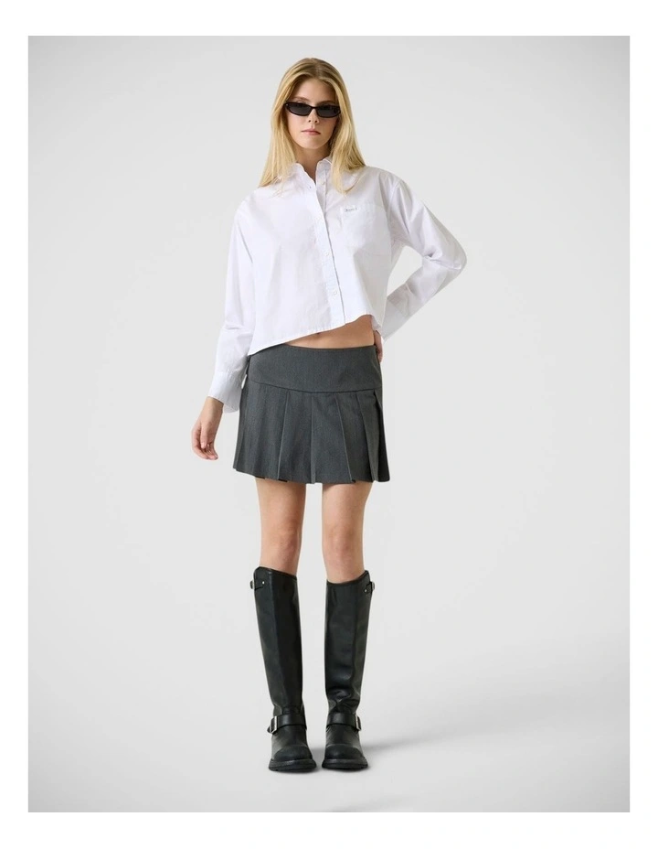 Gj Cropped Long Sleeve Shirt image 4