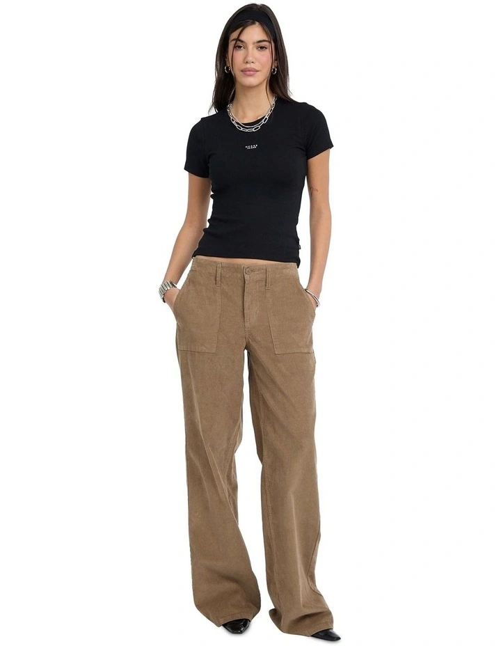 Short Sleeve Crew Neck Embroidered Slim Top W5BP45KA0H1 in Black image 2