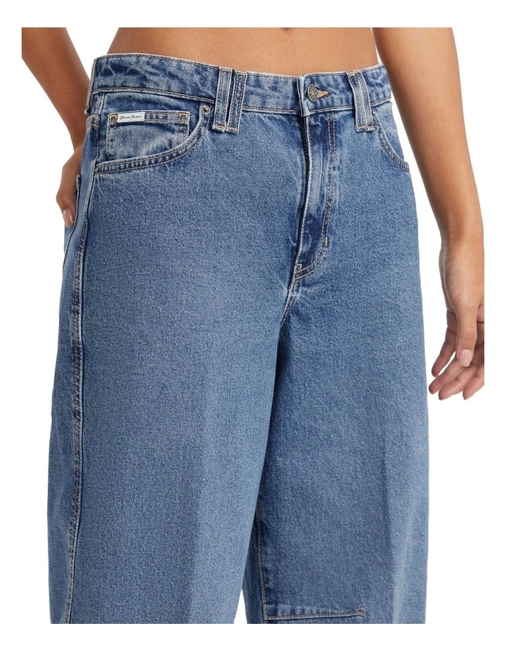 Barrel Jeans in Blue image 3