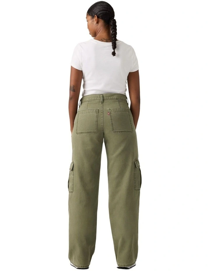 Superlow Loose Cargos in Green Pigment image 2