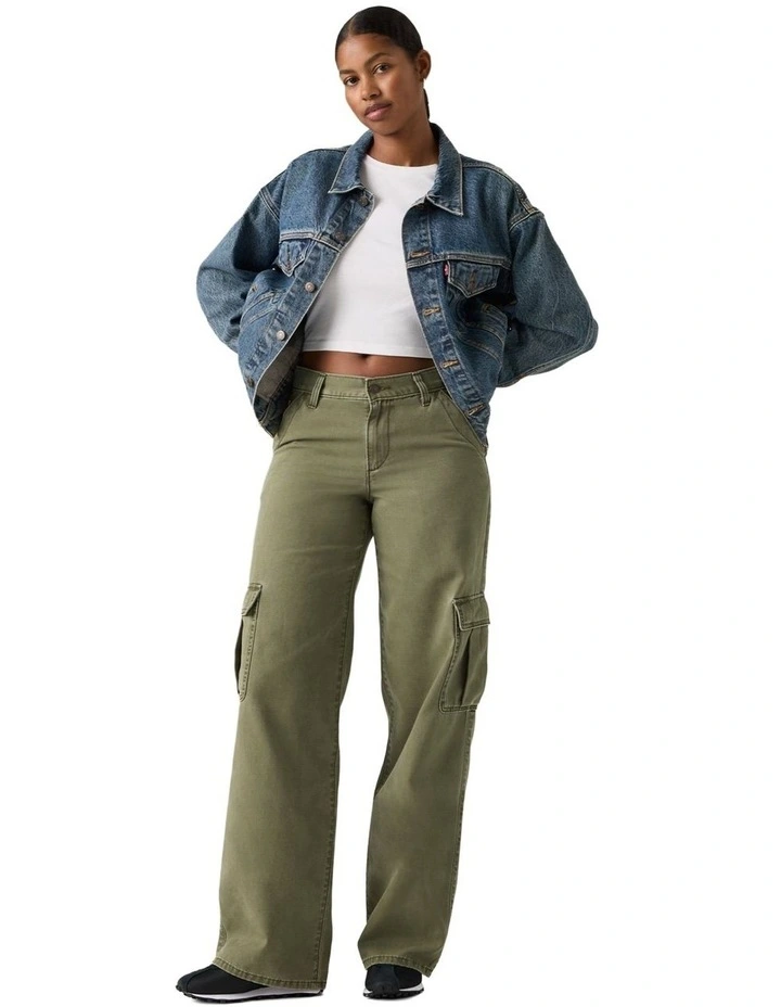 Superlow Loose Cargos in Green Pigment image 3