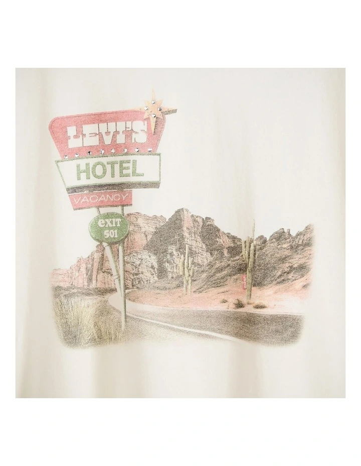 Graphic Vintage Short-Sleeve Tee in Levi's Hotel Vt Egret image 4
