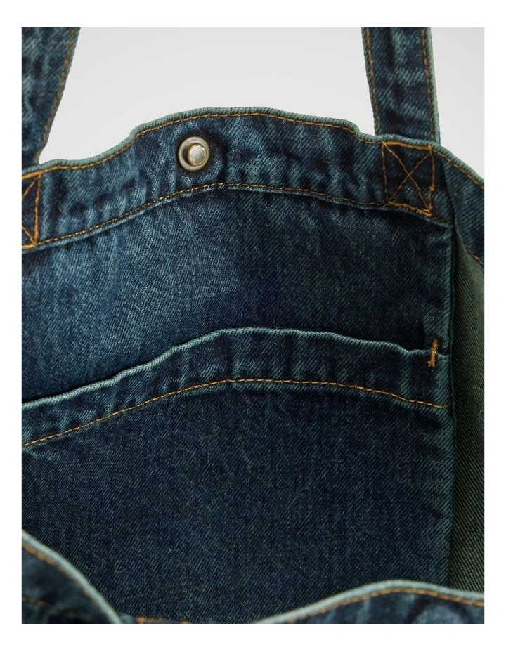 Levis Tote in Laid In The Meadow image 3