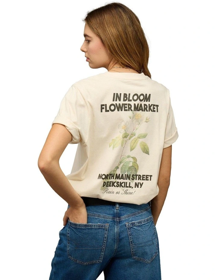 Stella Graphic T-shirt in Cream image 2