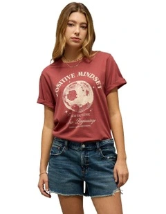 Stella Graphic T-shirt in Washed Red