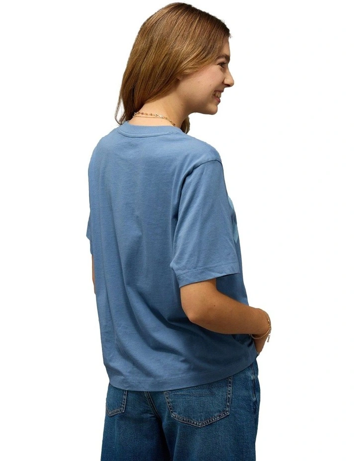 Stella Graphic T-shirt in Washed Blue image 2