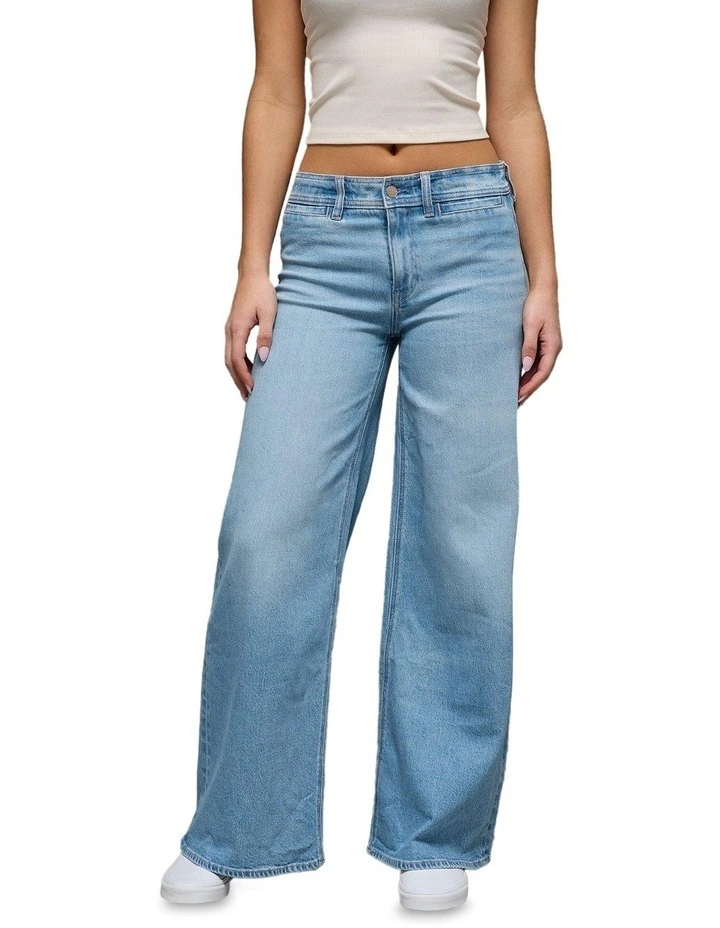 Stretch Mariner Jean in Faded Light image 1