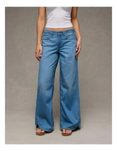 Low-Rise Beachy Baggy Jean in Medium Wash