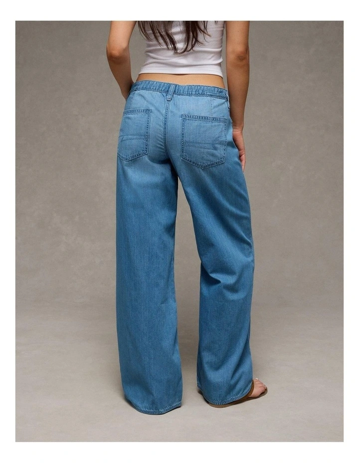Low-Rise Beachy Baggy Jean in Medium Wash image 2
