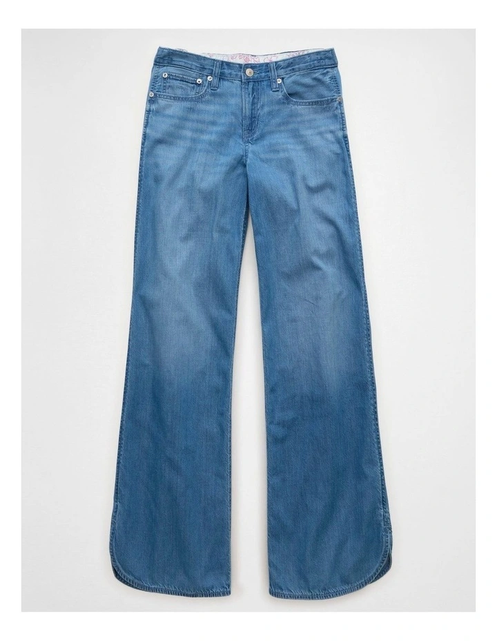 Low-Rise Beachy Baggy Jean in Medium Wash image 3