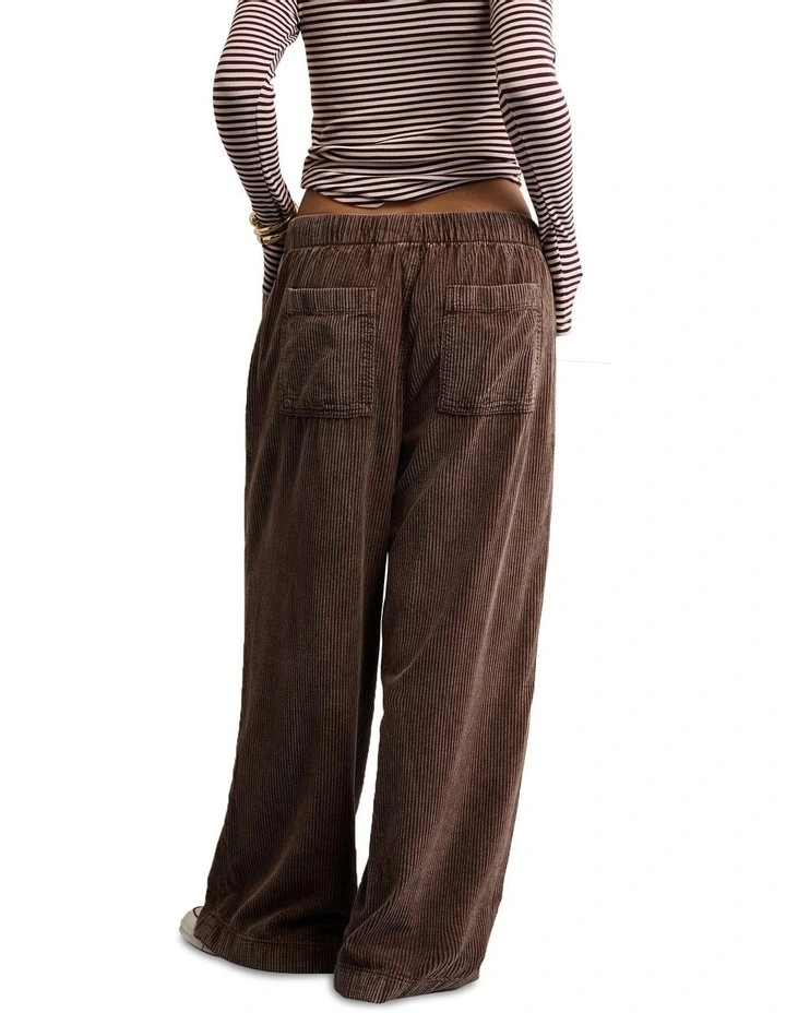 Stretch Corduroy Low-Rise Baggy Wide-Leg Pant in Coffee image 2