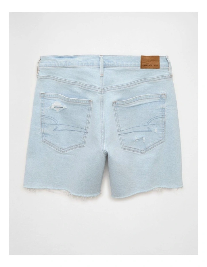 Strigid Super High-Waisted Relaxed Denim Short 6" in Icy Repair image 4