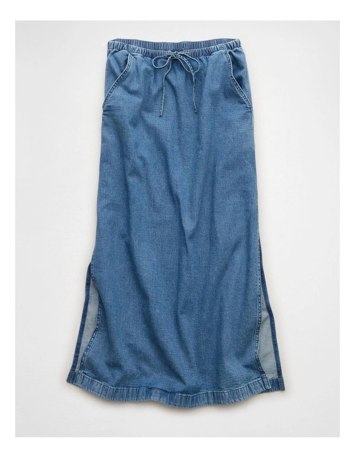 Dreamy Drape Pull-On Maxi Skirt in Medium Wash image 3