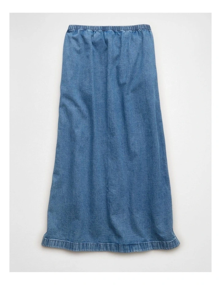 Dreamy Drape Pull-On Maxi Skirt in Medium Wash image 4
