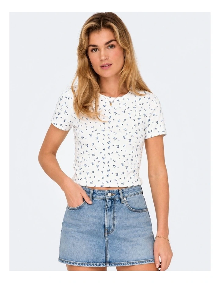 Fenja Short Sleeve Top in White image 3