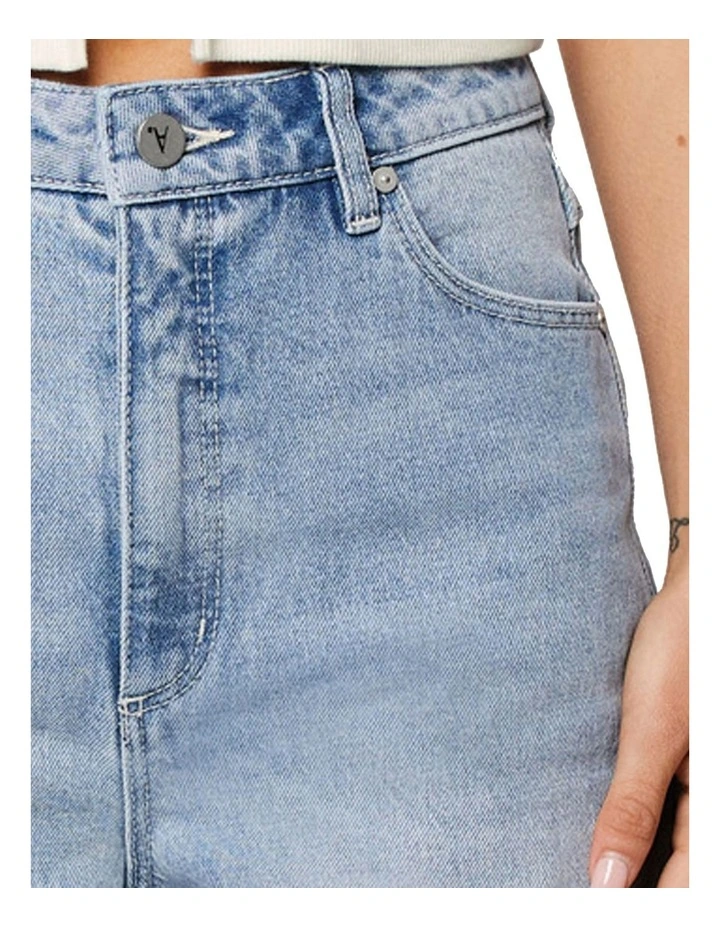 94 Wide Jordan Worn Turn-Up Jeans in Blue image 5