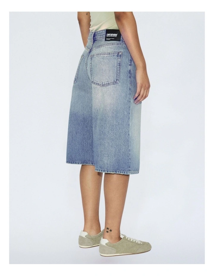 Bree Denim Longline Shorts in Stream Sky Aged image 2