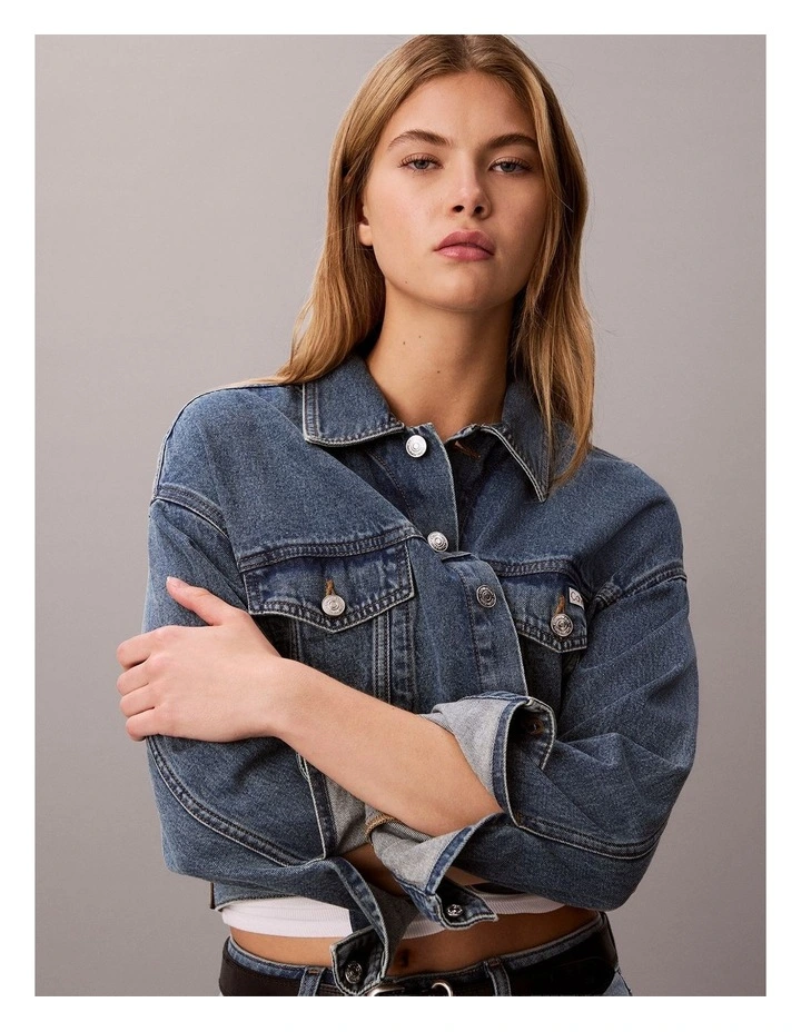 Denim Cropped Trucker Jacket in Fulton Blue image 4