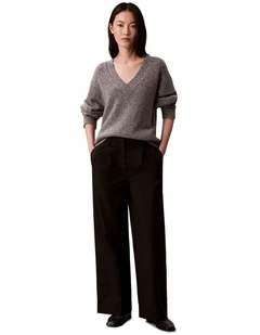 Chunky Relaxed V Neck Sweater in Grey