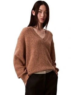 Chunky Relaxed V Neck Sweater in Brown