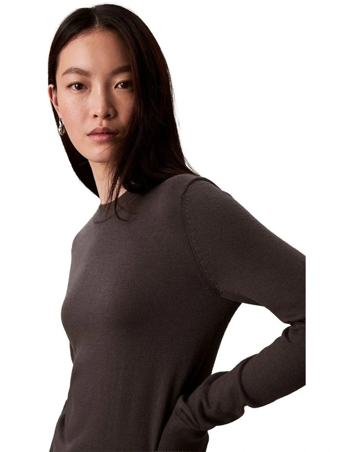 Long sleeve Crewneck Extrafine Merino Sweater in Black image 3