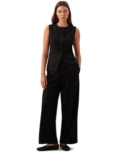 Good Hero Feminine Vest in Black