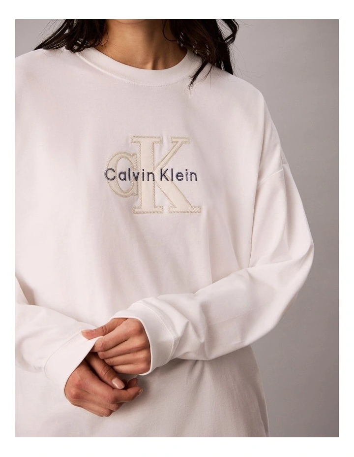 Long Sleeve Denim Applique Monologo Tee in White image 3