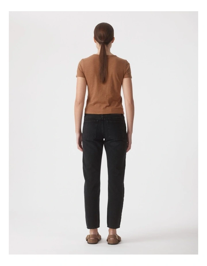 Tee in Cinnamon image 2