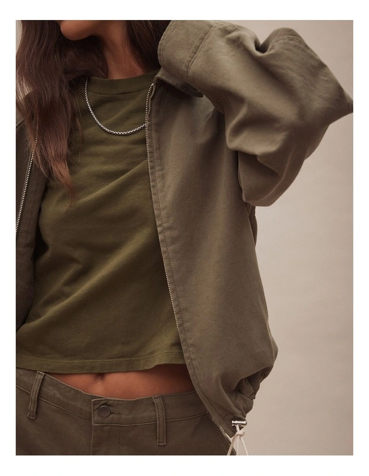 Jean Tee in Olive image 6