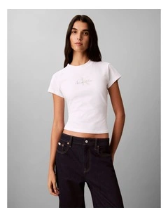 Script Monologo Baby Tee in Bright White
