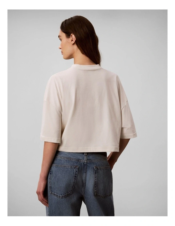 Boxy Cropped Script Logo T-Shirt in Turtledove image 2