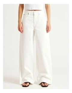 The Wide Leg Jean in Chalk