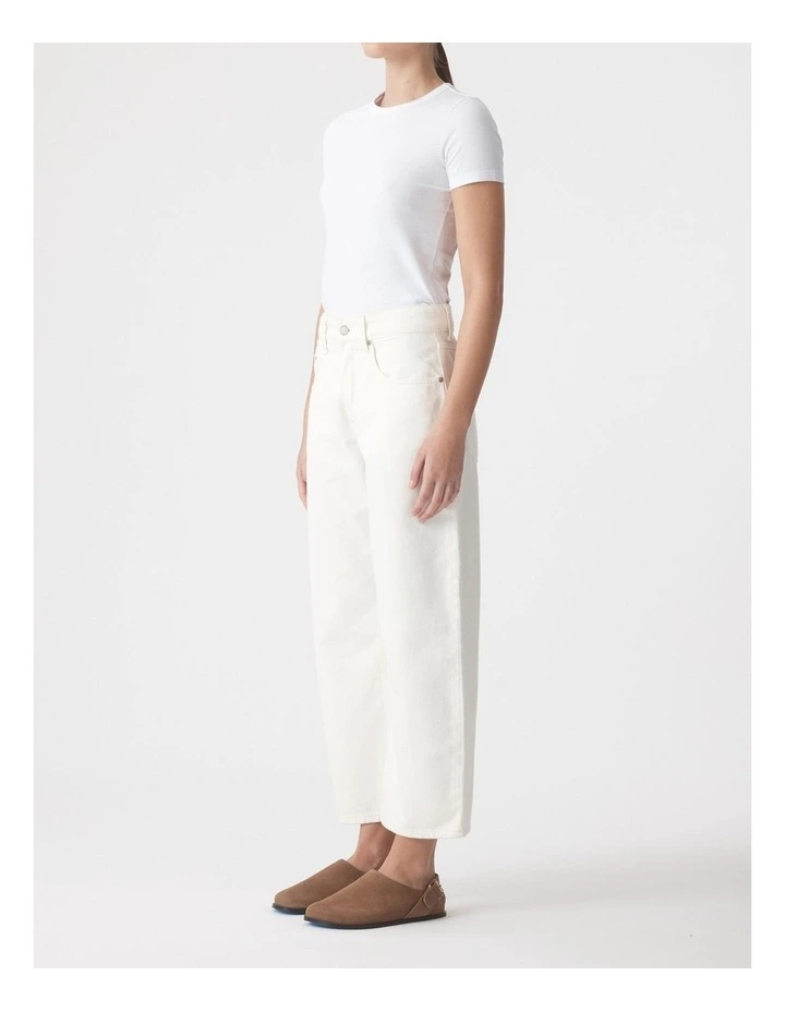 Nadia Jean in Powder image 3