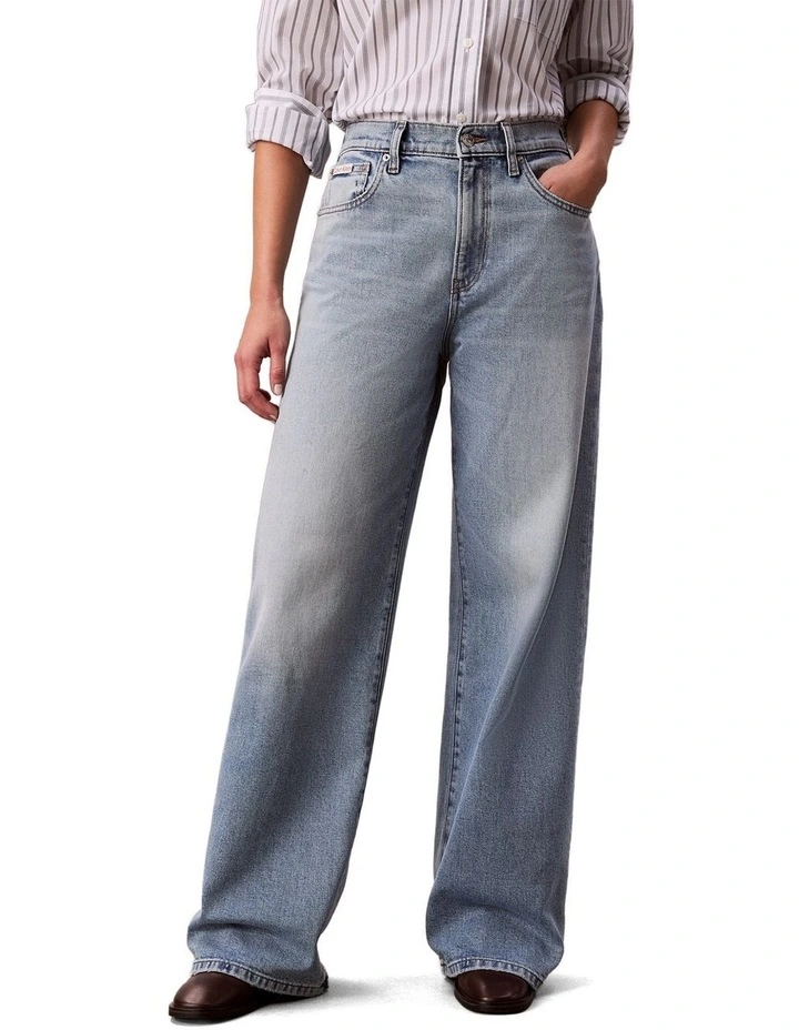 The Wide Leg Jean in Blue image 4